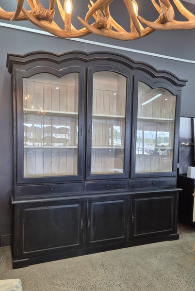 LARGE FRENCH STYLED DISPLAY CABINET WITH STORAGE Carousel 1