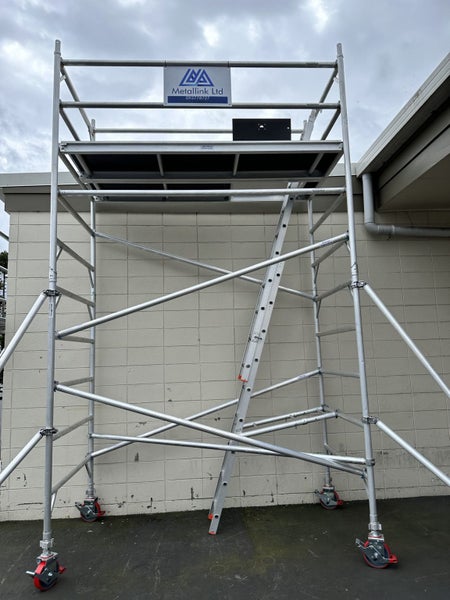 Mobile Scaffolding Aluminum Double Width Tower Size 4.0M Carousel 1