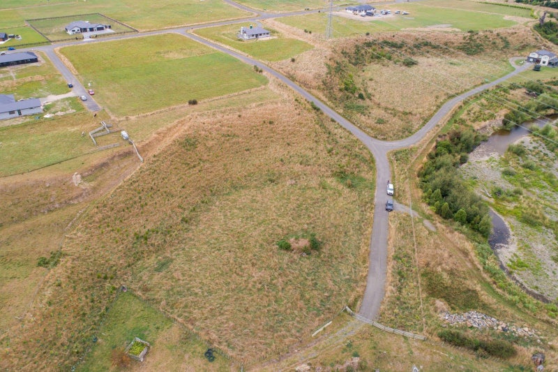 Expansive 9773m2 section62864774429698113