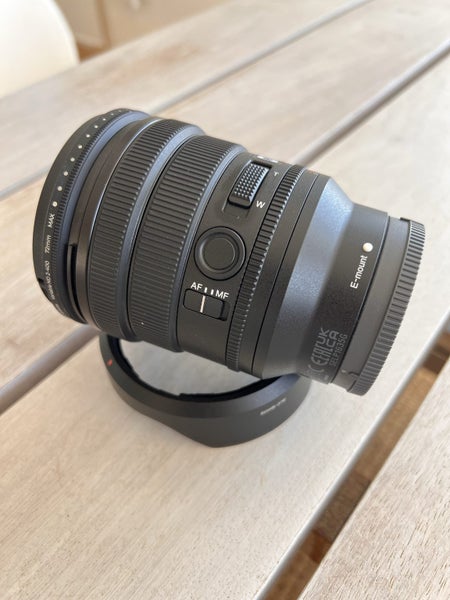 Sony FE PZ 16-35mm F4 G lens Carousel 4