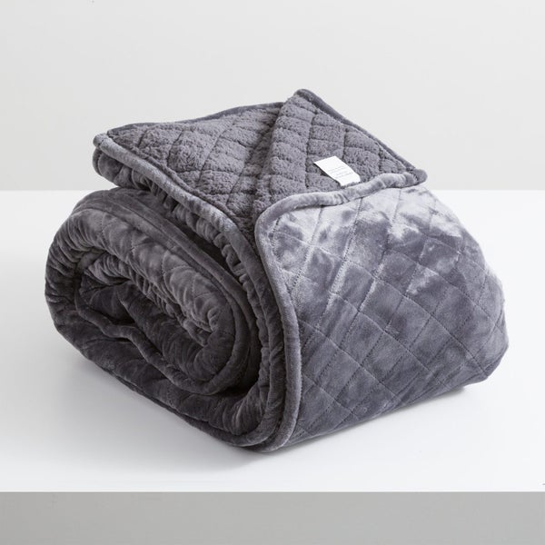 Renee Taylor Heston 480 GSM Ultra Soft Velvet Sherpa Blanket Queen/King Graphite Carousel 3