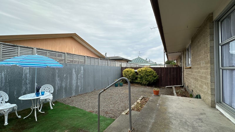 Image 1 of 20