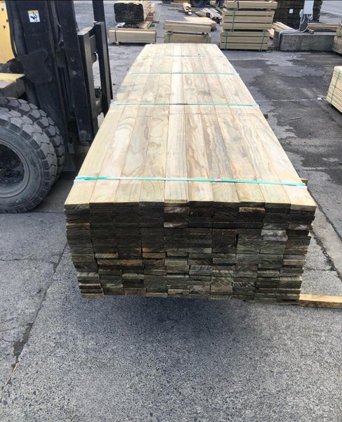 100x25 (90x19) Premium Pine Smooth Decking H3.2 Carousel 2