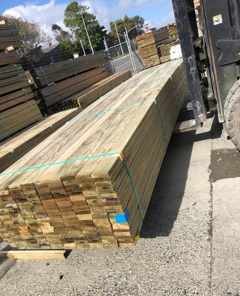100x25 (90x19) Premium Pine Smooth Decking H3.2 Carousel 4