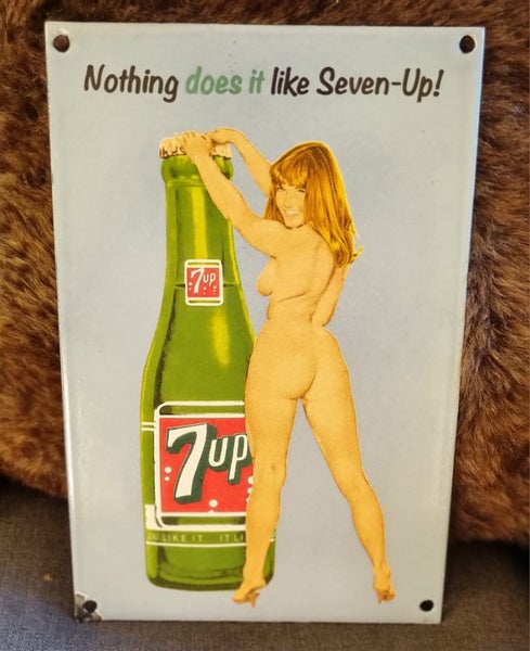 Vintage 1970 SEXY LADY 7UP SODA POP SIGN ‘‘ NOTHING DOES IT LIKE SEVEN UP ! “ Carousel 1
