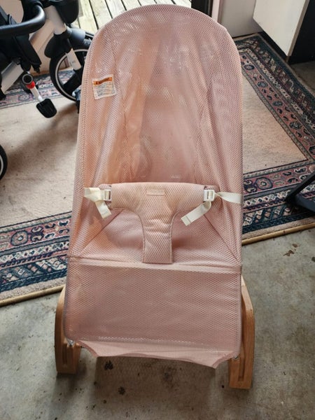 Mocka baby bouncer Carousel 1