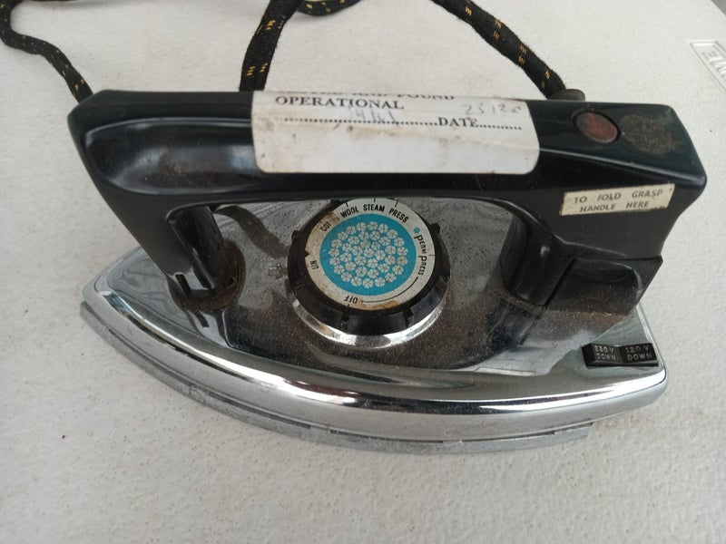 vintage electric iron Carousel 2
