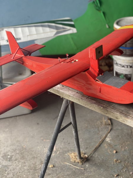 Unique amphibian in balsa and covered in monocoat ( or simialr) with servos Carousel 1