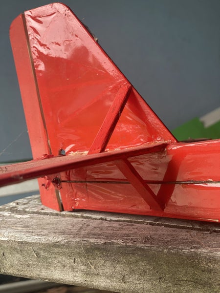 Unique amphibian in balsa and covered in monocoat ( or simialr) with servos Carousel 9