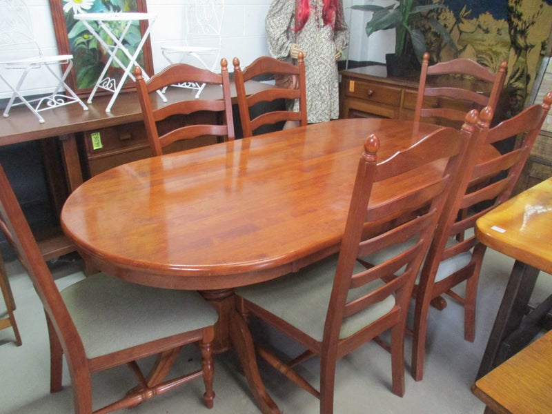 2753 LARGE 7 PIECE DINING SUITE Carousel 1