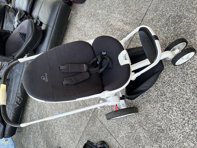 baby Pram & stroller Carousel 2