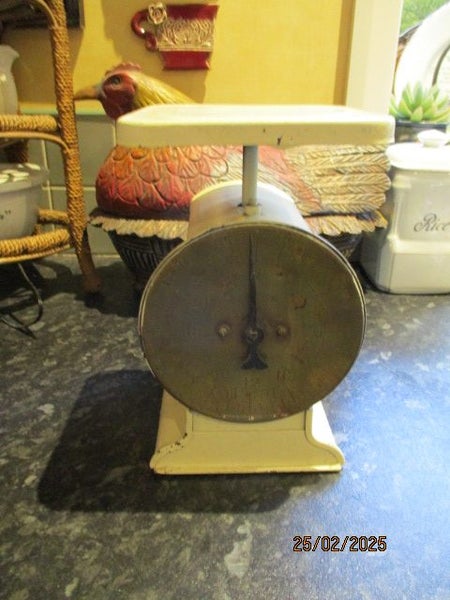 Vintage Hanson Scales With Brass Face Made In Chicago USA Carousel 1