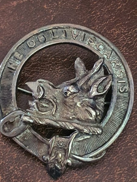 Antique Sterling Silver Scottish Clan Crest Badge Carousel 2
