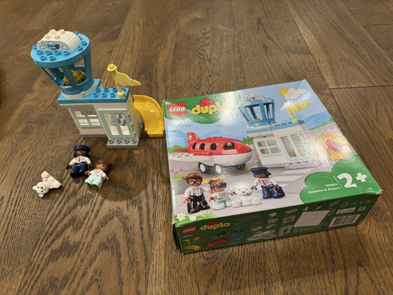 Lego Duplo airport Carousel 3