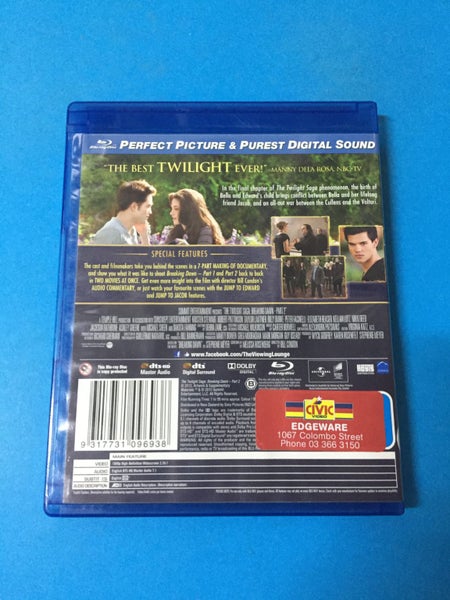 The Twilight Saga: Breaking Dawn - Part 2 (Blu-Ray) Carousel 2