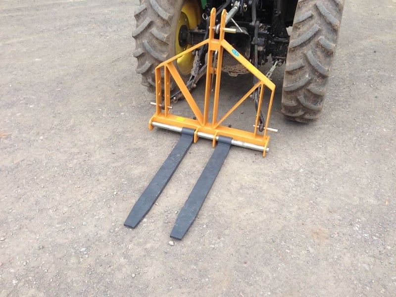 Novaquip 3 point linkage Pallet forks 700 KG62970068478209113