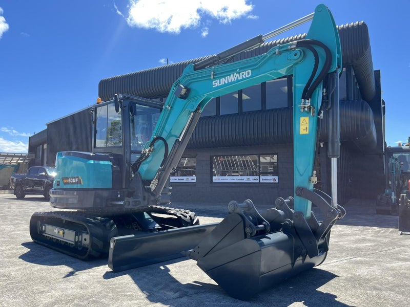 Sunward SWE60UF 6Ton Digger/Excavator Carousel 1