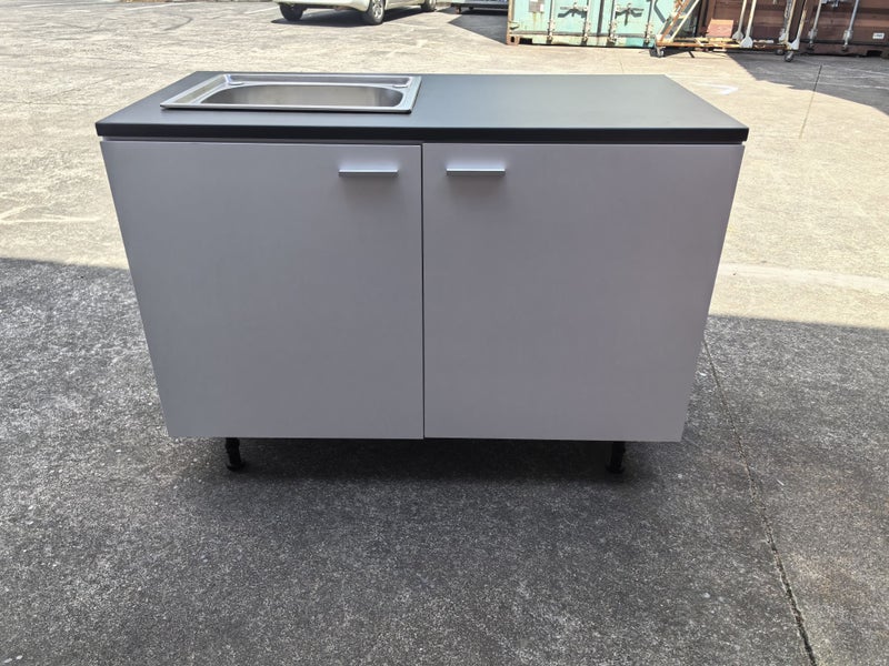 Brand new Kitchen Cabinet with Sink 900mm Carousel 1