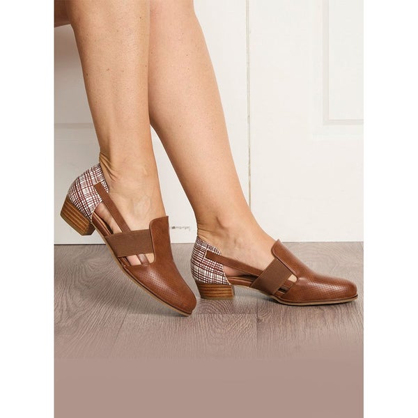 Amore Shoe - Size 9 - Tan Carousel 1