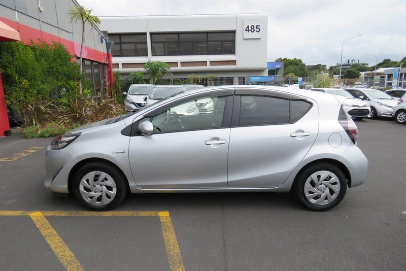 2019 Toyota Aqua 1.5S Model 3Gen62865832377474113