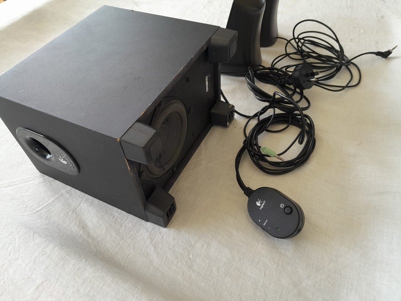 Logitech PC speakers Carousel 7