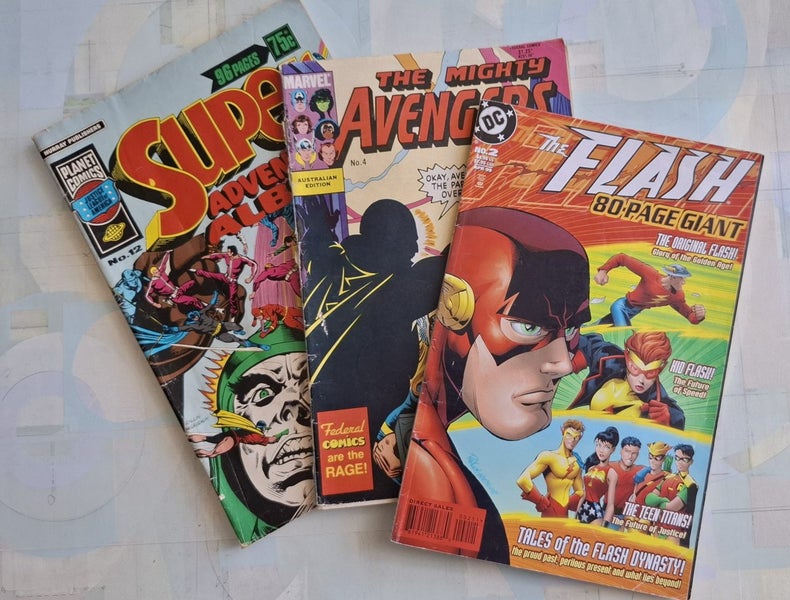 3 x comics - DC, Marvel, Planet Carousel 1