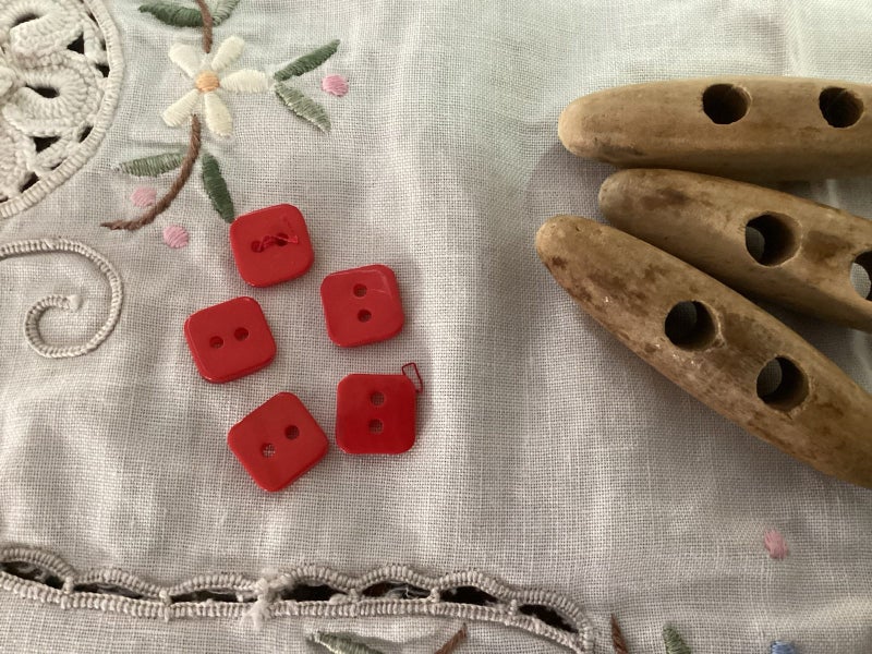 Vintage buttons 8 in total Carousel 2