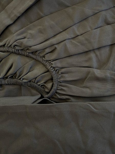 Super King - Fitted Sheet; Brand New Carousel 1