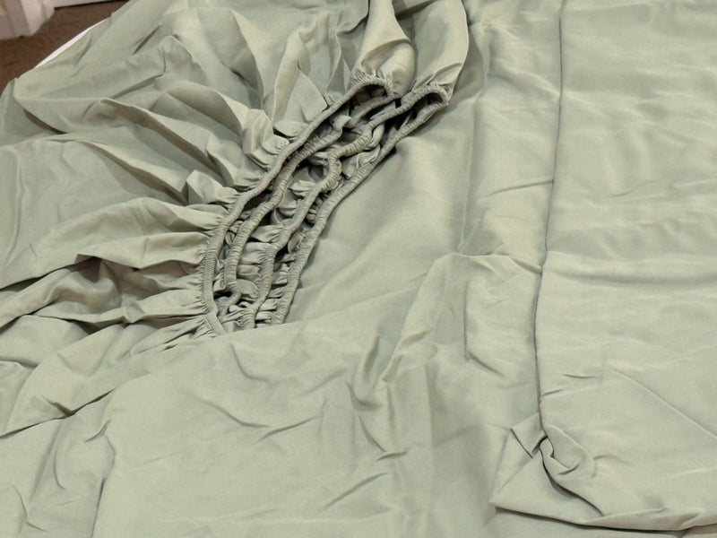 California King Fitted Sheet; Brand New Carousel 1