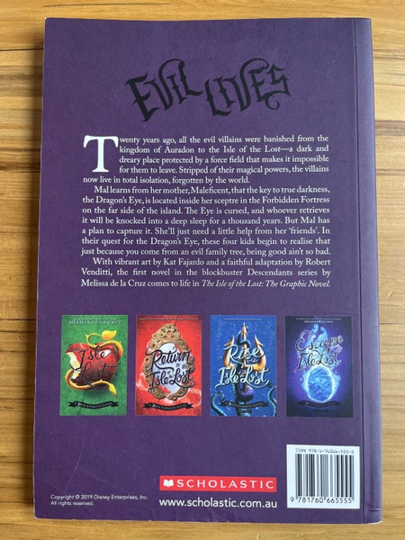 Isle of the Lost: The Graphic Novel: The Descendants Series Carousel 2