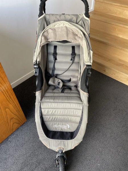 City mini Gt stroller/ buggy Carousel 1
