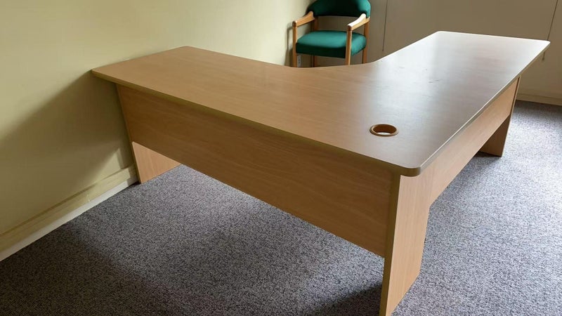 Corner desk Carousel 3