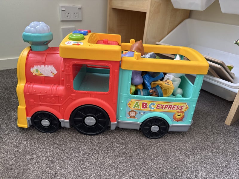 Fisher price ABC Express Carousel 1