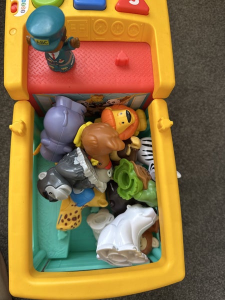 Fisher price ABC Express Carousel 2