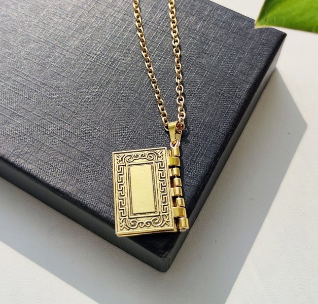 Holy Bible Pendant Necklace NAL6ZS-163004014955138112