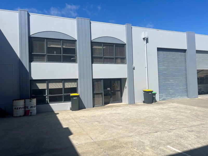 Image 1 of 8