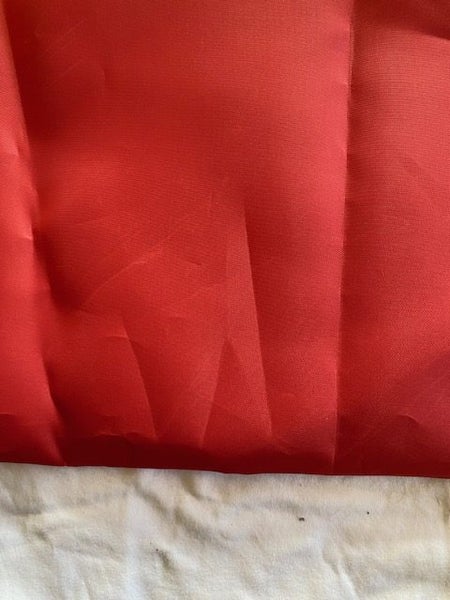 Red nylon type fabric (2 m) Carousel 1