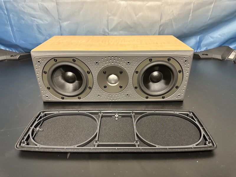 Bowers & Wilkins LCR3 Centre Speaker Maple Carousel 2