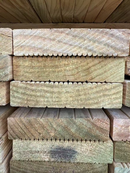 140x32 Decking DEAL! Grip Tread Premium ONLY $8.85 PER METRE Carousel 1
