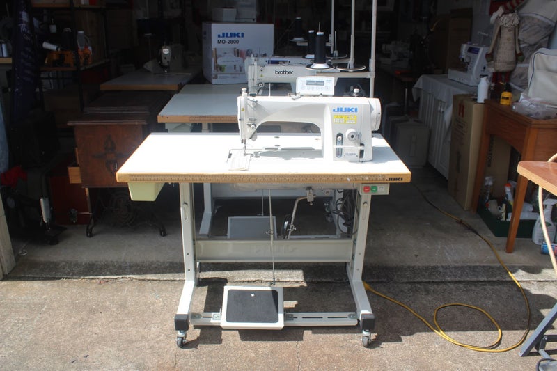JUKI AUTOMATIC SEWING MACHINE / QUILTERS AND PROFESSIONALS SPECIAL 20 % OFF Carousel 1
