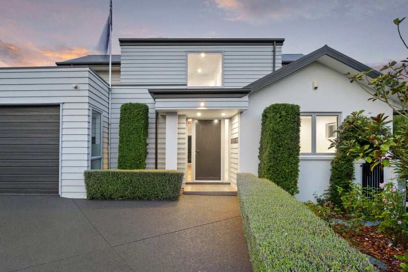 Image 1 of 25