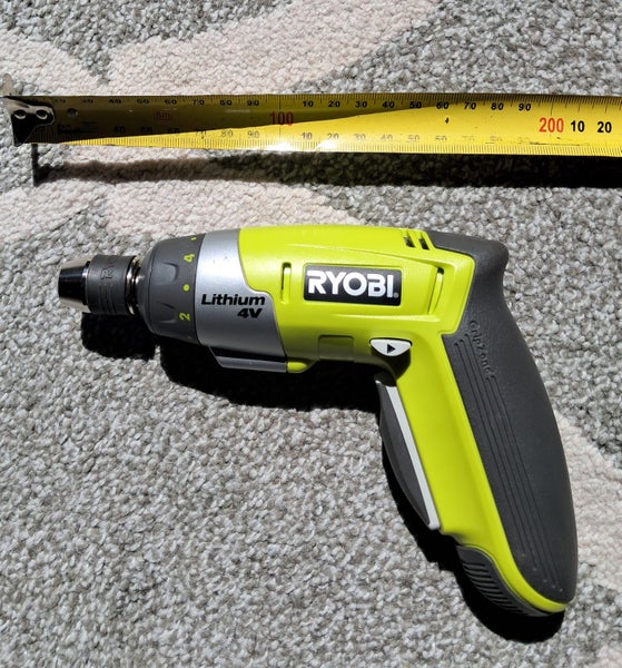 Ryobi 4V Lithium Screwdriver Carousel 1