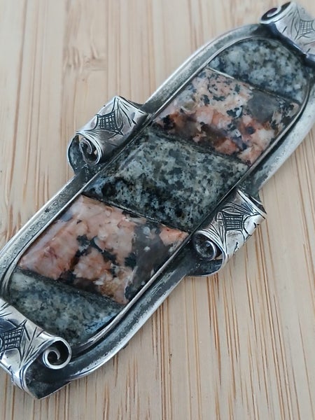 Antique Scottish Silver & Agate Victorian Brooch - Large Carousel 2