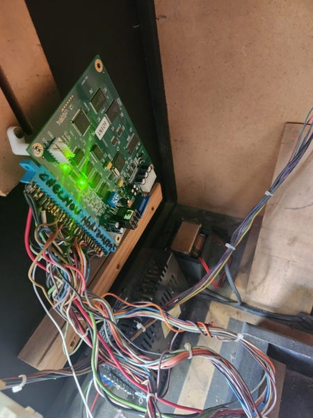 Arcade machine Carousel 2