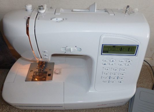 ELECTRONIC BERNINA BERNETTE SEWING MACHINE Carousel 1
