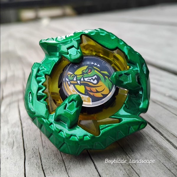 TAKARA TOMY BEYBLADE X | Corocoro Green Metalcoat CrocoCrunch 2-60Q BX-00 Carousel 2