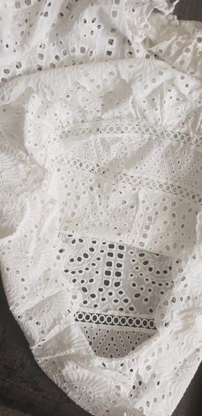 DRESS.. Decjuba... white smock.. 12 Carousel 6