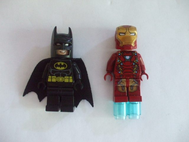 Lego Modok, Batman, Ironman Minifigures Carousel 3