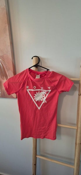 *$1 RES* Roxy Rash Top Carousel 1