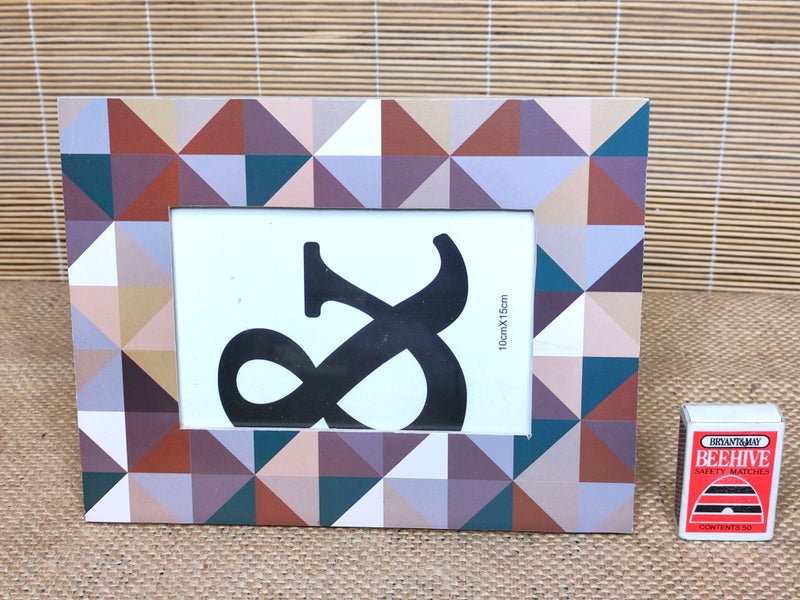 Funky Geometric Design Photo Frame (10cm x 15cm photo size) $1 RESERVE WEEK! Carousel 2